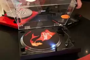 The Manor y The Red Room